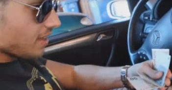 Wie viel verdienen deutsche Rapper pro verkaufte CD? Julien sitzt im Mercedes und zählt Geldscheine - JuliensBlog